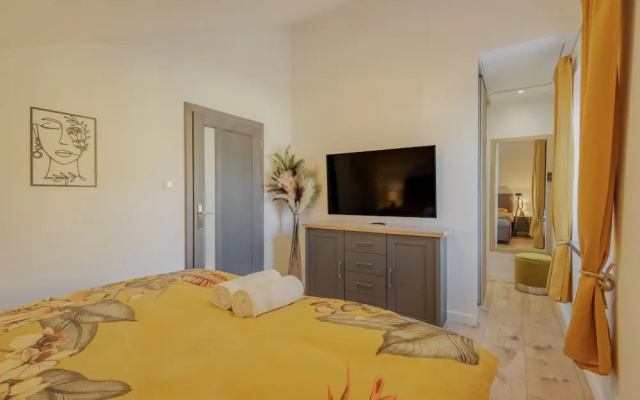 Residence S7 - Luxury Living Apartment