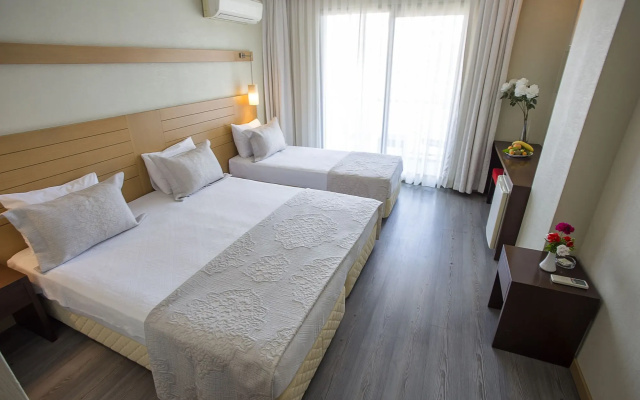 Cilek Marina Hotel