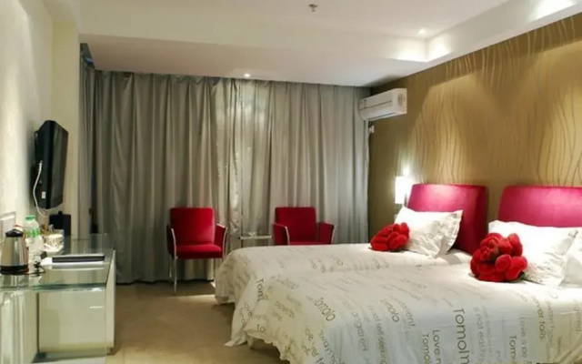 Yangtze River TOMOLO Hotel (Wuzhan Branch)