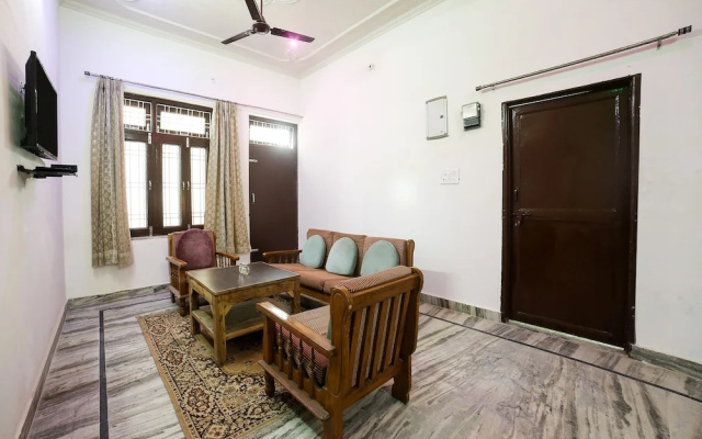 OYO Home 22635 Modern Villa 3BHK
