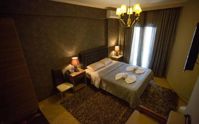 Delfini Hotel