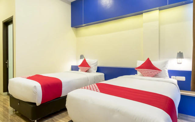 OYO 727 Merlion Hotel