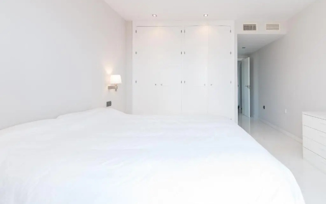 2207-Modern apt with terrace and amazing seaview