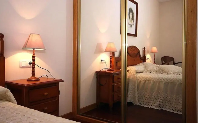 102896 -  Apartment in CorcubiÃ³n