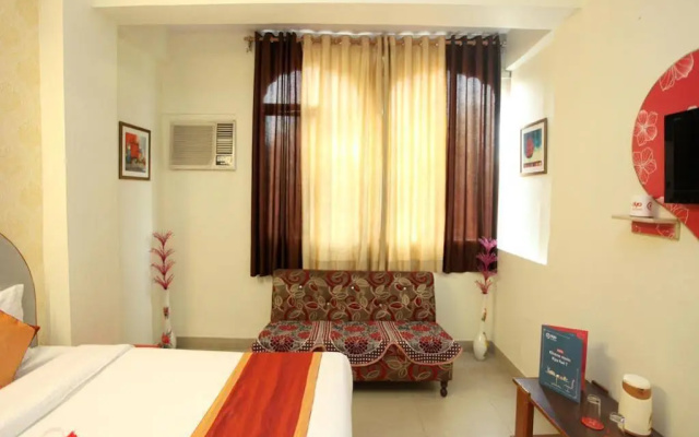 OYO 2326 Hotel Star Plaza