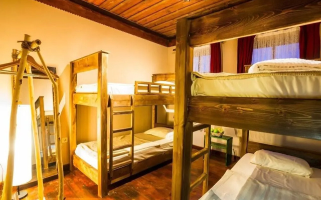 Hadji Amina Villa with Car Rental