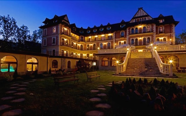 Grand Hotel Stamary Wellness & Spa вид на фасад