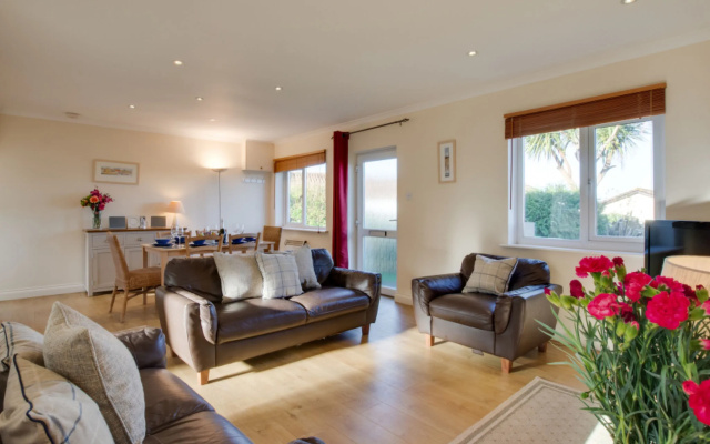 Holiday Home Hunter