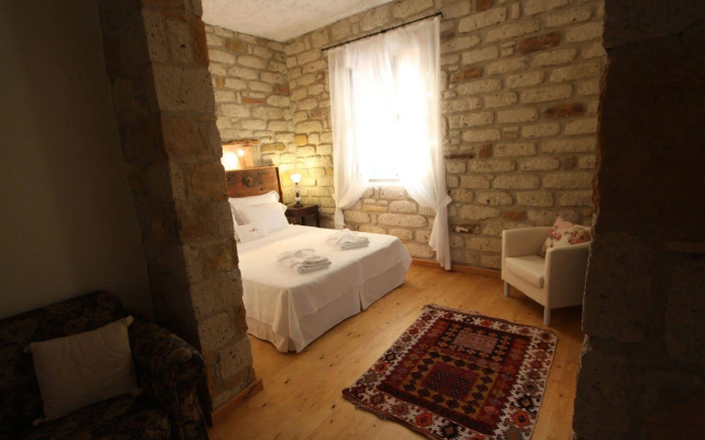 Moy Otel