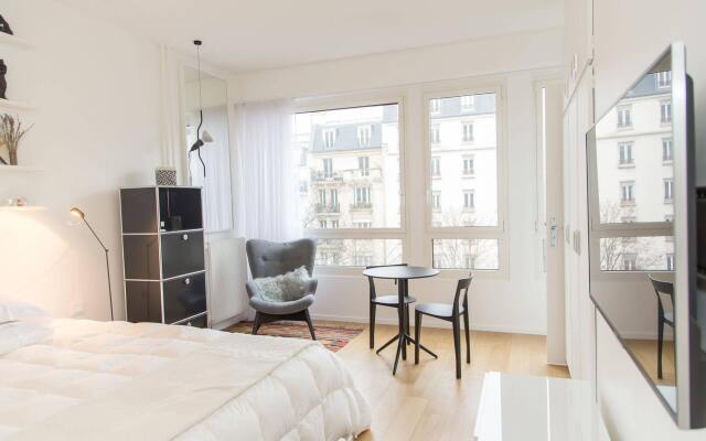 Апартаменты Montparnasse Studio Deluxe комната для гостей