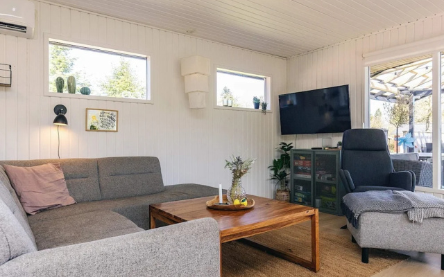 6 Person Holiday Home in Skals