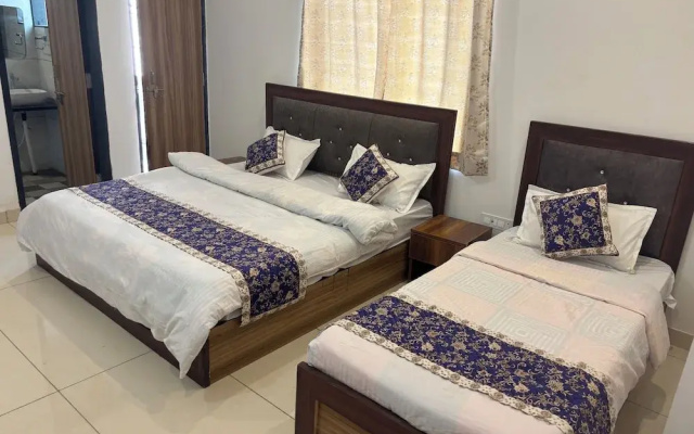Hotel Rajhans