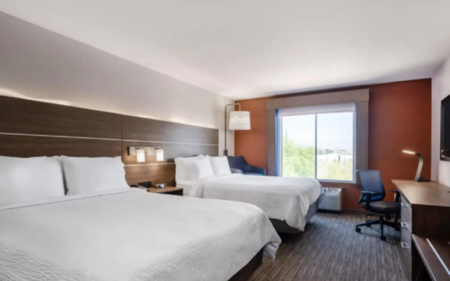 Holiday Inn Express & Suites Tucson by IHG