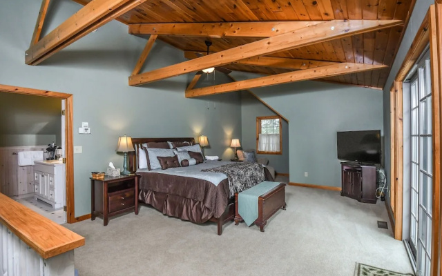 Country Roads Cabin