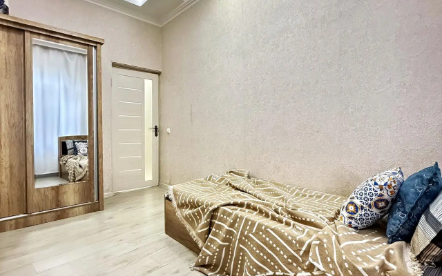 Royal Rentals (Роял Ренталс) на улице Олтинтепа 394