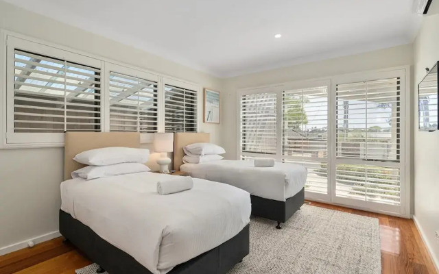 Luxurious 3-bed Home With Outdoor Spa