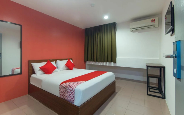 Lux Hotel
