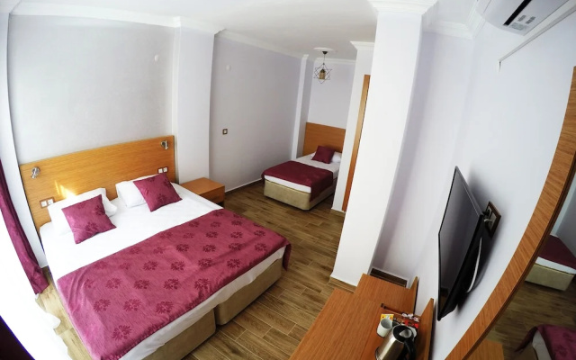 Queen Hotel