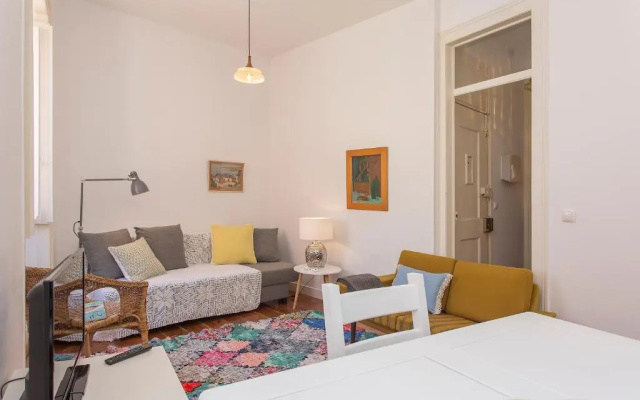 Spacious Alfama Duplex, By TimeCooler