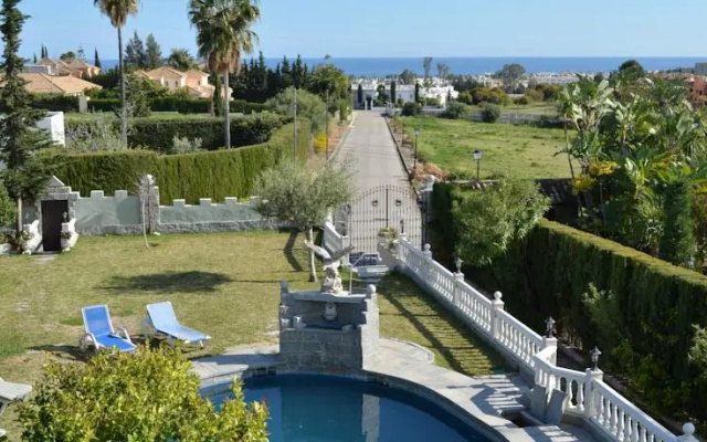 El Castillo de Galindo Beach