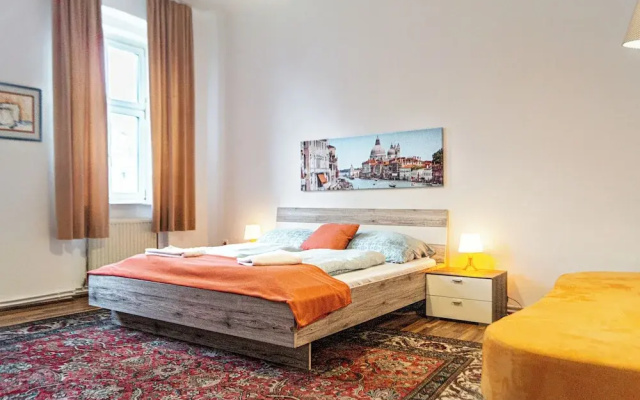 Spacious 2BR Apt Near Wiener Stadthalle