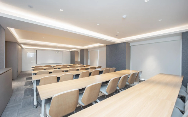 Ji Hotel Linyi Wuzhou Lake