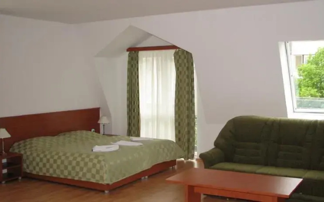 Hotel Kristály