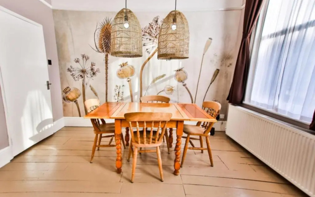 Boutique Apartment on Kings Road