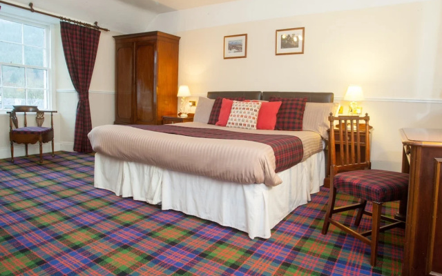 Glenmoriston Arms Hotel