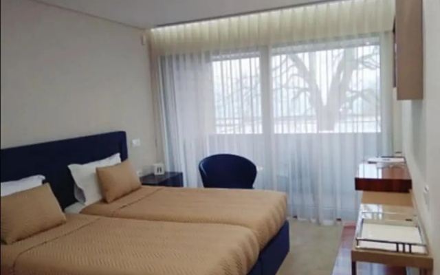Fh Hotel
