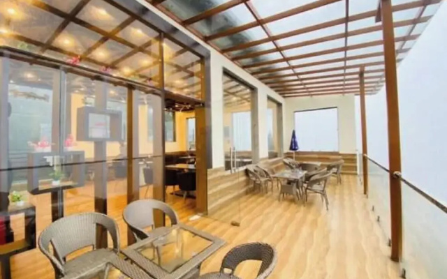 The Pari world Homestay and Restaurant