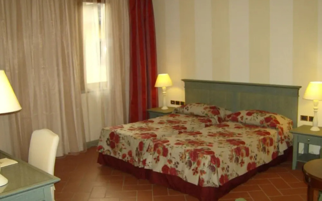 Bes Hotel La Muratella