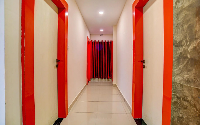 FabHotel Rajat Crown