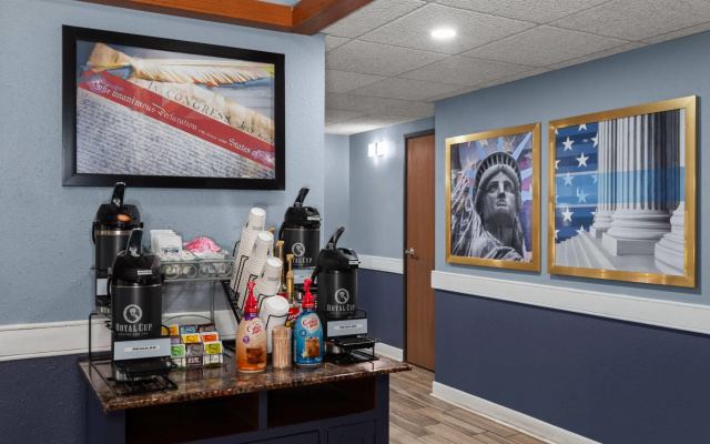 AmericInn by Wyndham Austin