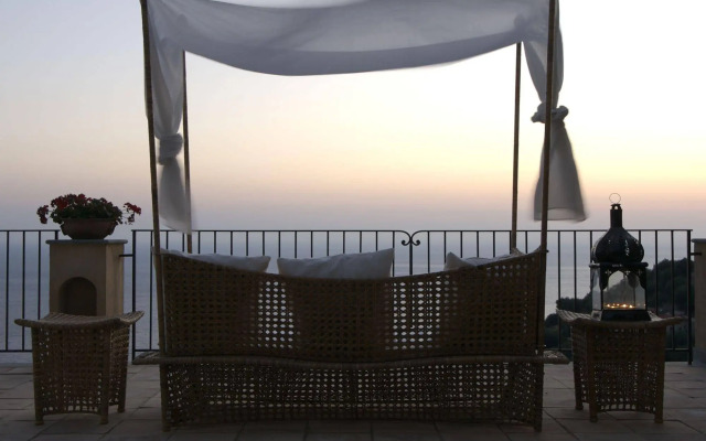 Marulivo Hotel