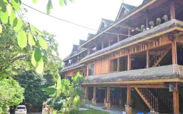Jinghong Mankuang Daijia Chinese Inn