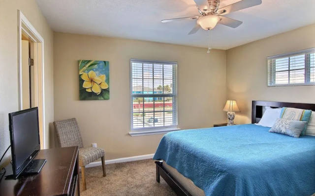 Pop-A-Top - 3 Br home