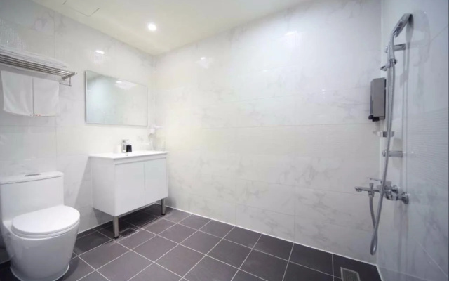 Ehouse Hotel XiNing Banch