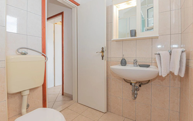 Amazing Apartment in Primosten With Wifi and 1 Bedrooms
