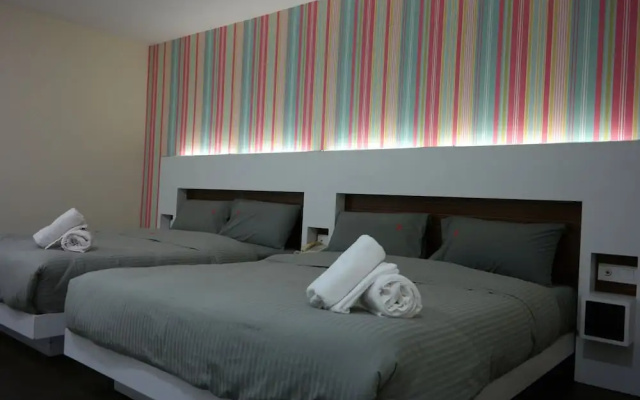 Summer Oscar Boutique Hotel