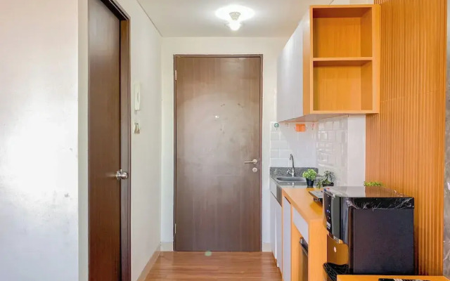 Orange Style Studio At Transpark Cibubur Apartment