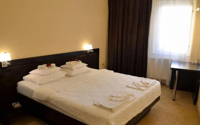 The Regent Club Hotel