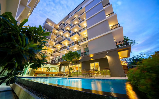 Курортный отель Lhc Hotel And Resort