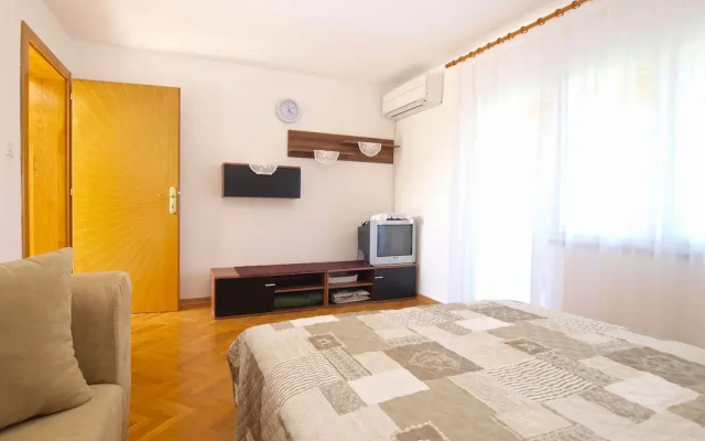 Apartment 1638