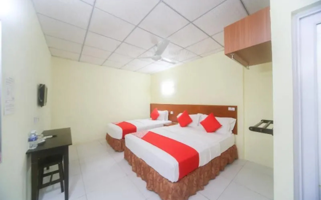 OYO 738 Hotel 81
