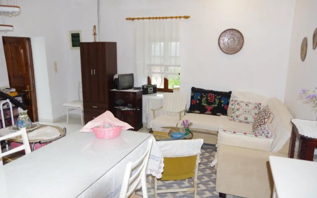 Cozy Traditional House in Thassos, Kallirachi