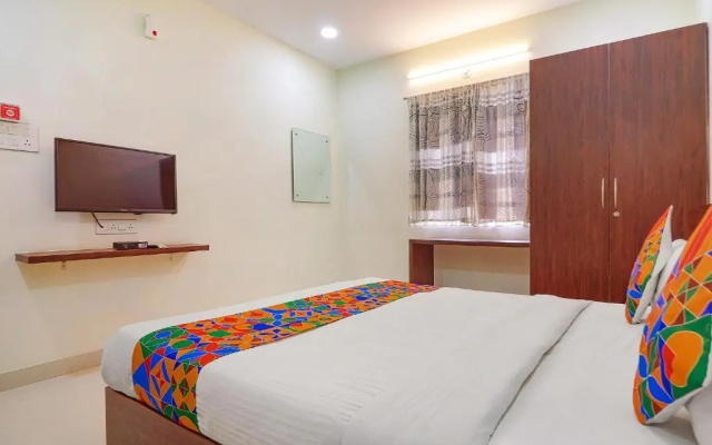 FabHotel Srisai Hill View