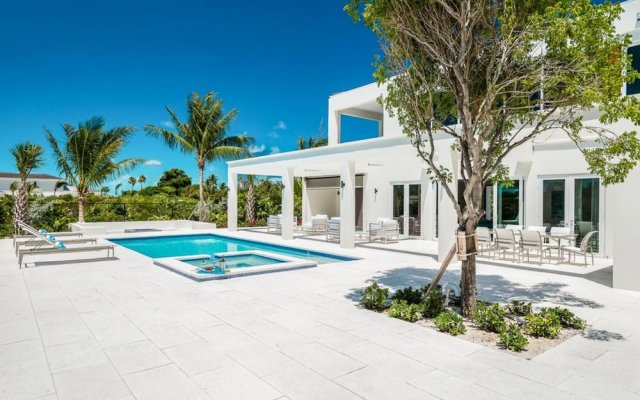 Turquoise Villa in Providenciales, Turks and Caicos from 1100$, photos, reviews - zenhotels.com hotel front