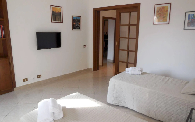 Italy Rents Spanish Steps