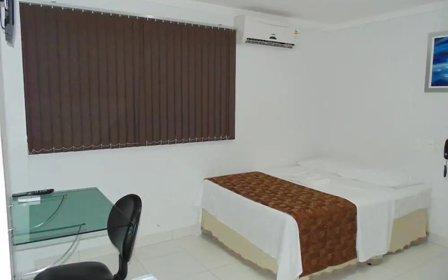 Euro Plaza Hotel